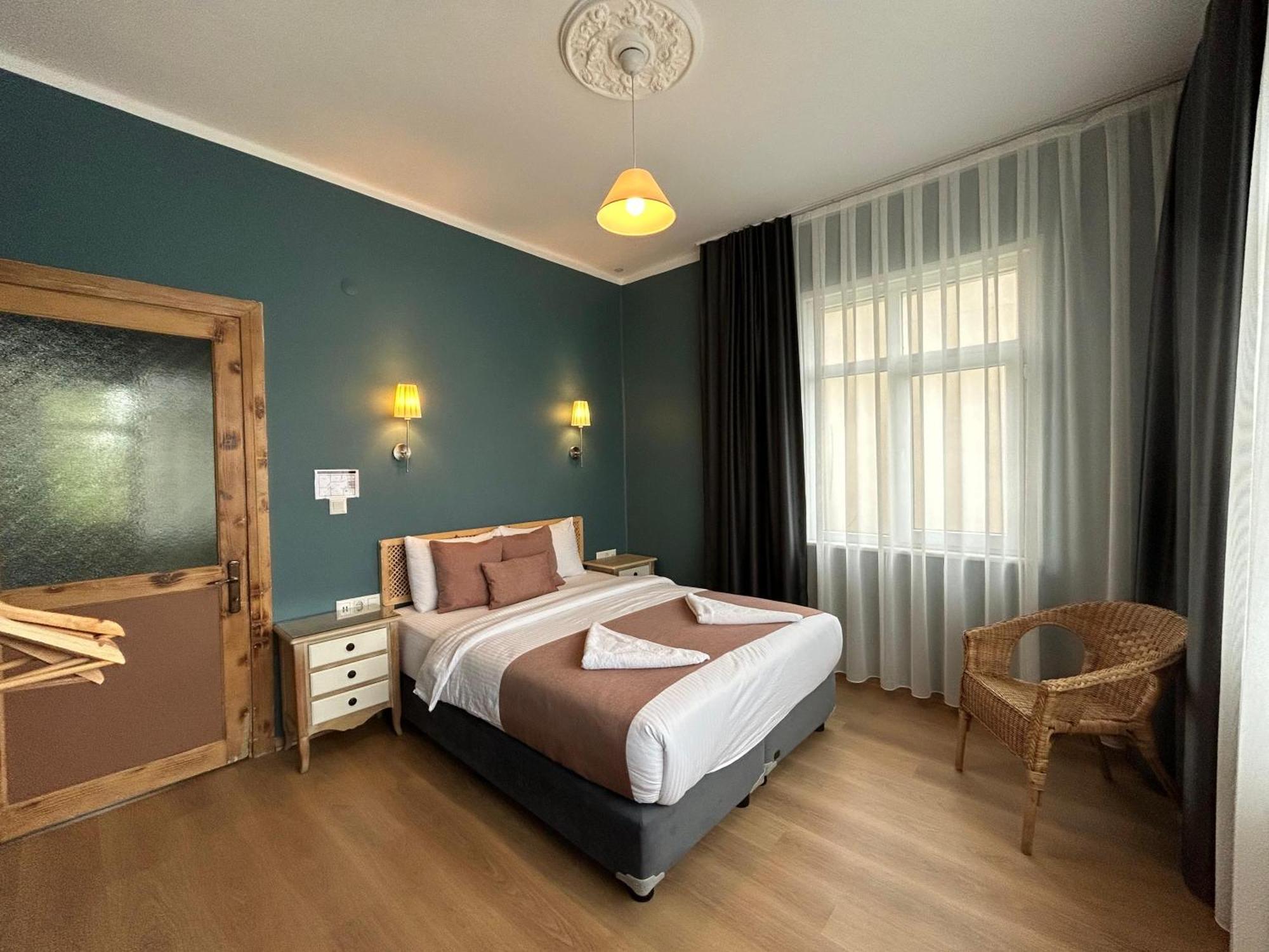 Waterfront By The Tram - Terrace With Dome & Golden Horn View In Fatih Appartement *