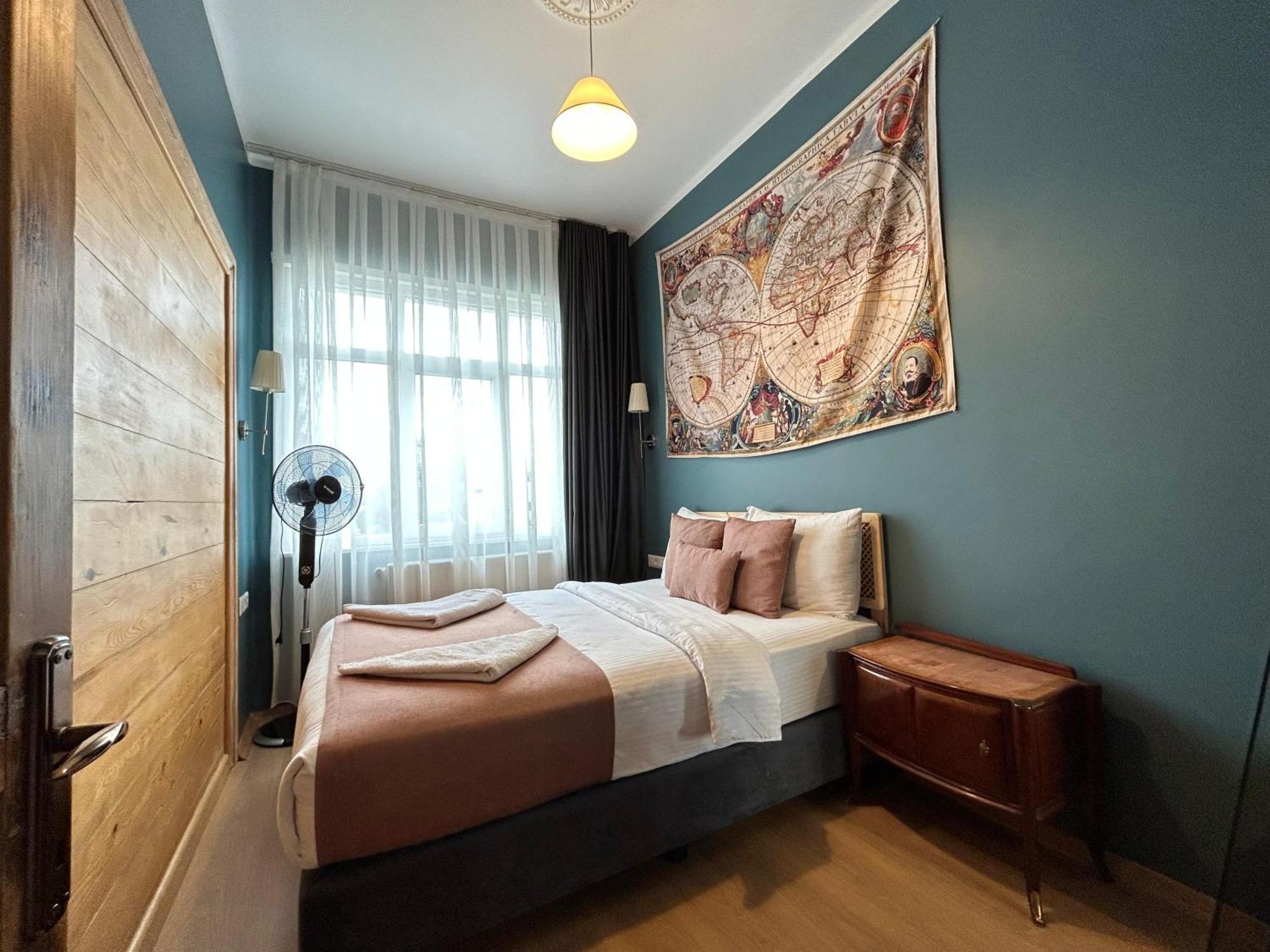 Апартаменты Waterfront By The Tram - Terrace With Dome & Golden Horn View In Fatih Стамбул