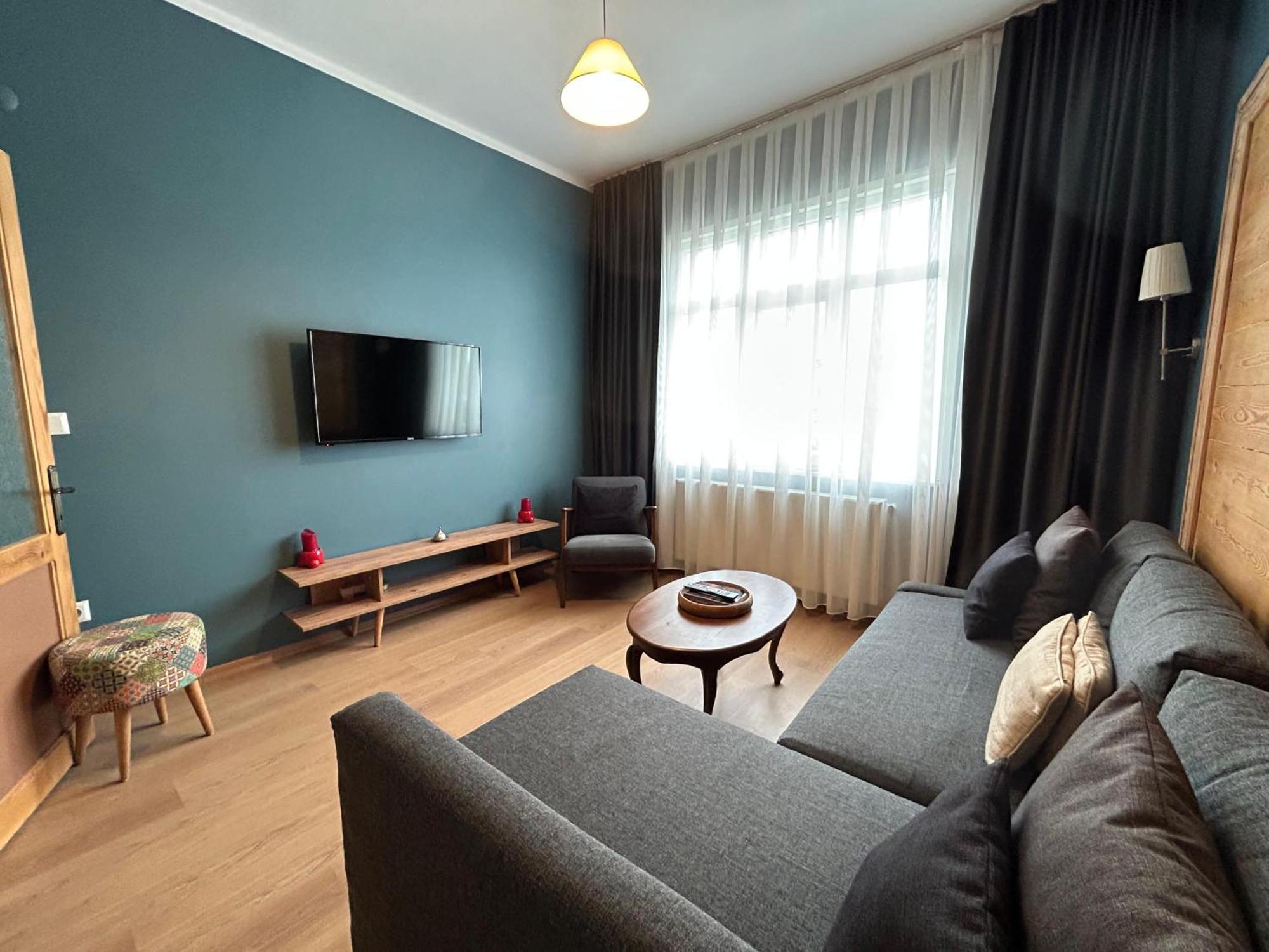 Waterfront By The Tram - Terrace With Dome & Golden Horn View In Fatih Апартаменты